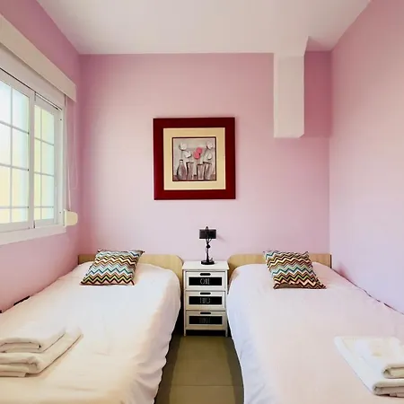 Balcon Burriana En El Centro De - South Costa *